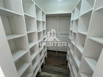 Exclusiva Parcela con Casa Mediterránea en Zapallar 4D 4B