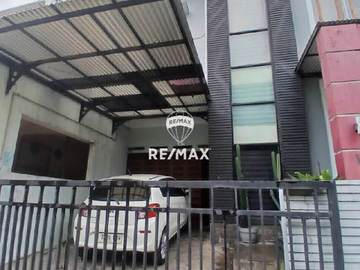 Rumah Luas Tanah: 250 m², 4KT & Apik Bekasi Barat – Dekat Pakuwon Mall, Akses Tol & LRT