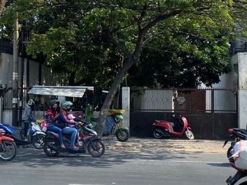 Jual atau Sewa Rumah Usaha noll jalan Raya Kejeran, cocok untuk usaha, kantor dan gudang