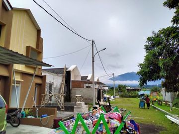 Rumah Syariah 2 Lantai Gratis Canopy, Hamparan Sawah & view gunung Salak Bogor