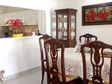 CASA EN VENTA BARRIO LA CASTELLANA |5074