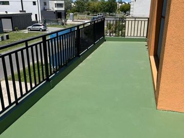 Casa de 4 ambientes en Barrio Los Troncos