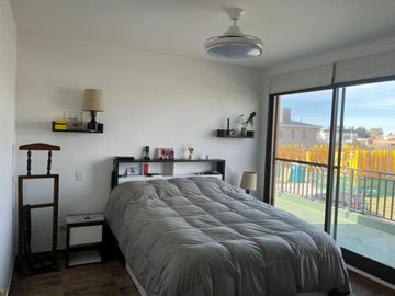 Casa de 4 ambientes en Barrio Los Troncos