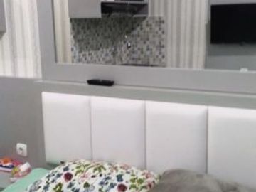 Apartemen green pramuka city studio bulanan full furnish