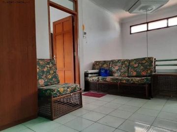 Rumah Manyar Jaya STRATEGIS, FURNISH, ONE GATE SYSTEM