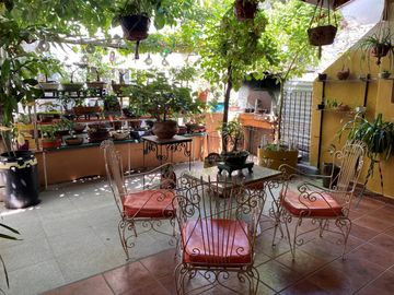 CHALET EN BANFIELD ESTE.
