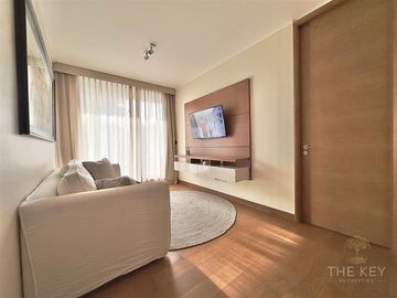 Departamento venta de 4 dorm y serv. salita Lo Barnechea