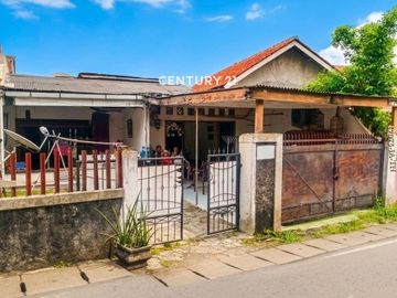 Dijual Cepat Rumah  Hitung Tanah Lokasi Strategis Di Jagakarsa