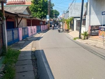 Dijual Cepat Rumah  Hitung Tanah Lokasi Strategis Di Jagakarsa