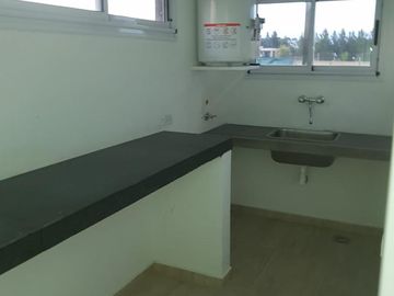 CASA EN BARRIO CERRADO A ESTRENAR