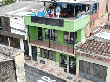 Vendo casa 4 aptos Independientes