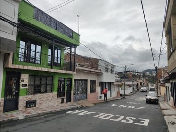 Vendo casa 4 aptos Independientes