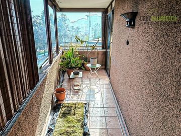 Departamento en venta de 3 dorm. en Las Condes