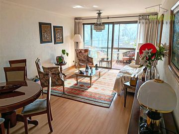 Departamento en venta de 3 dorm. en Las Condes