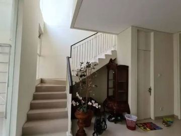 Dijual Rumah East Coast Park, Surabaya Timur