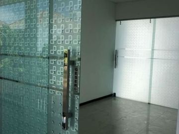 RUMAH HOOK CLUSTER SANDIEGO Hadap selatan timur