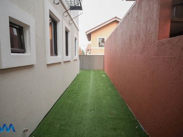 Ponticelli Hills House for Sale