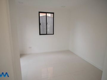 Ponticelli Hills House for Sale