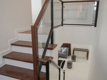 Ponticelli Hills House for Sale