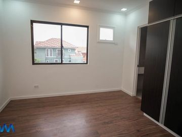 Ponticelli Hills House for Sale