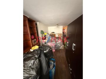 ✨ ¡Descubre tu nuevo hogar en La Molina! ✨

🏡 Te presentamos este exclusivo departamento flat, ideal para quienes buscan comodidad y estilo en una d