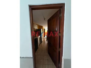 ✨ ¡Descubre tu nuevo hogar en La Molina! ✨

🏡 Te presentamos este exclusivo departamento flat, ideal para quienes buscan comodidad y estilo en una d