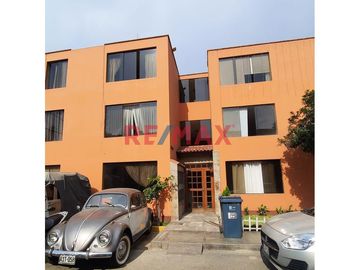 ✨ ¡Descubre tu nuevo hogar en La Molina! ✨

🏡 Te presentamos este exclusivo departamento flat, ideal para quienes buscan comodidad y estilo en una d