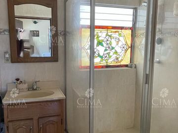 Venta casa jardín con bosque - V270-2