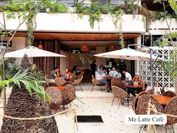 Doble altura, patio privado de 70m2 con alberca y sala en exterior, sistema lock