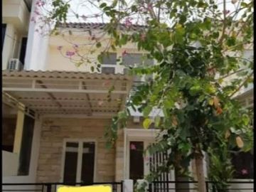 Dijual Rumah Green Lake Wonorejo, Siap Huni, Surabaya Timur