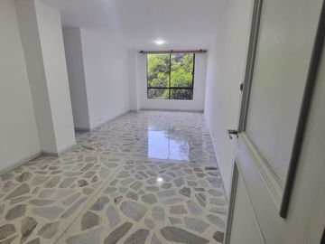 apartamento en arriendo en el rodeo. Cod A515148
