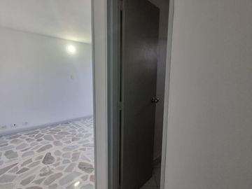 apartamento en arriendo en el rodeo. Cod A515148