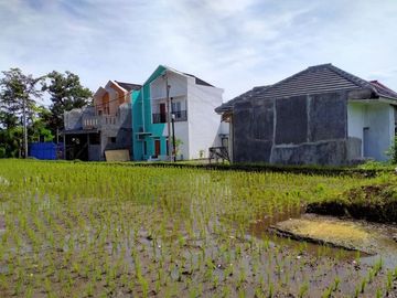 Townhouse Syariah Rasa ndeso view gn Salak & hamparan sawah Ciomas Bogor
