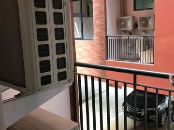 Disewakan Apartemen Premium LLOYD Alam Sutera Tangerang Selatan Lokasi Sangat Strategis Fully Furnished