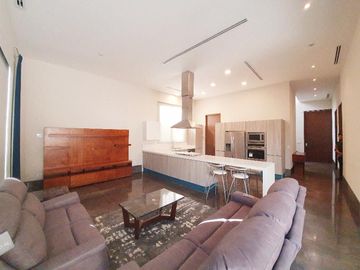 RESIDENCIA EN VENTA COL. DEL VALLE, SAN PEDRO GARZA GARCÍA