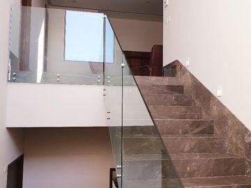 RESIDENCIA EN VENTA COL. DEL VALLE, SAN PEDRO GARZA GARCÍA