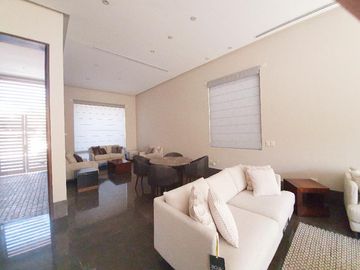 RESIDENCIA EN VENTA COL. DEL VALLE, SAN PEDRO GARZA GARCÍA