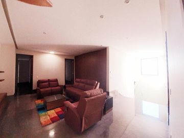 RESIDENCIA EN VENTA COL. DEL VALLE, SAN PEDRO GARZA GARCÍA