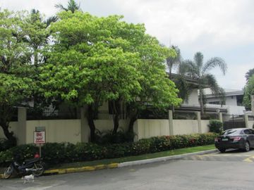4BR House & Lot for Sale at Valle Verde 2