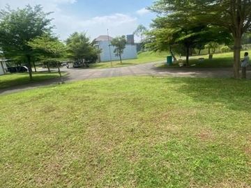 KAVLING HOEK THE EMINENT BSD LUAS 283 HADAP SELATAN TIMUR