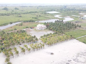 Casa en Venta Cojimíes frente al mar