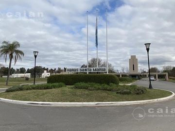 Casa A Estrenar en barrio El Trebol, Haras Santa María