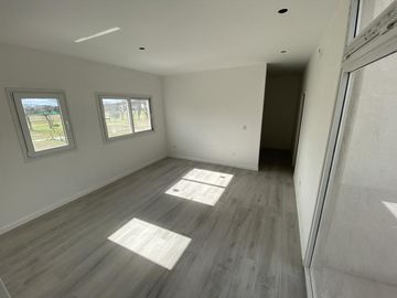 Casa A Estrenar en barrio El Trebol, Haras Santa María