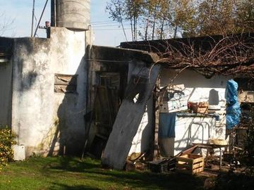 CASA QUINTA 4 AMB. SOBRE 2 LOTES DE 5000M2 CADA UNO