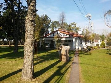 CASA QUINTA 4 AMB. SOBRE 2 LOTES DE 5000M2 CADA UNO
