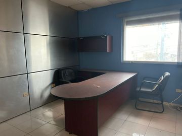 Oportunidad de Inversión en Bodega Industrial - Ubicación Estratégica en Gdlpe