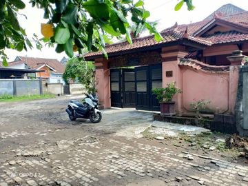 House for sale in Montong residential complex