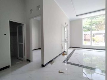 Rumah Siap Huni di Area Jakal
