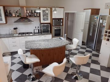 Venta de casa 6 ambientes Barrio Privado el Buen Retiro