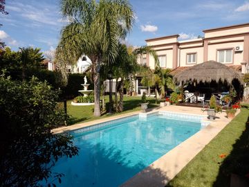 Venta de casa 6 ambientes Barrio Privado el Buen Retiro